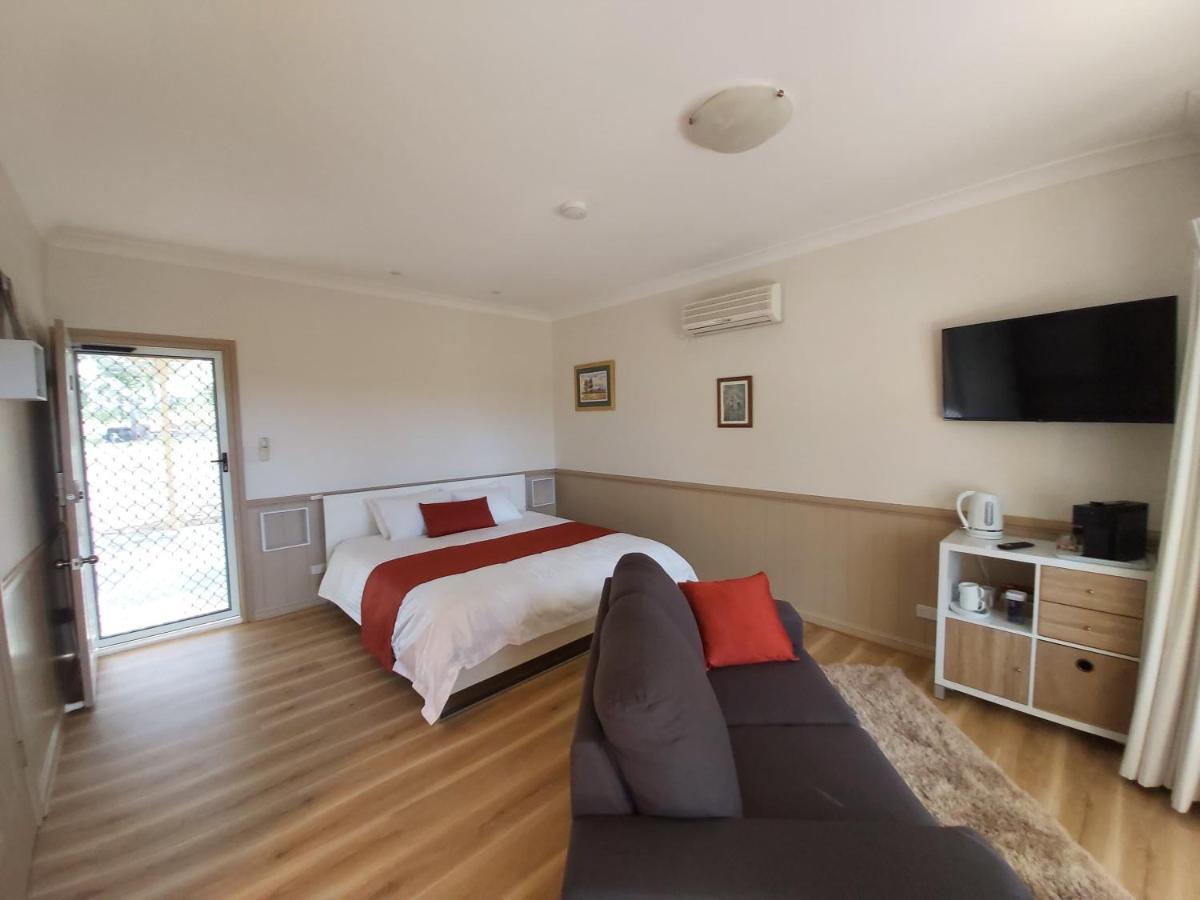 Accommodation Creek Cottages & Sundown View Suites Ballandean Екстер'єр фото